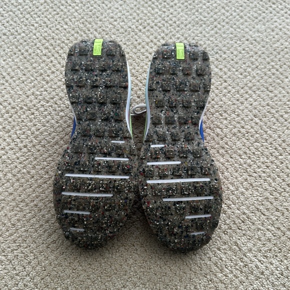 Nike Waffle One GS Exeter Edition - Picture 5 of 5